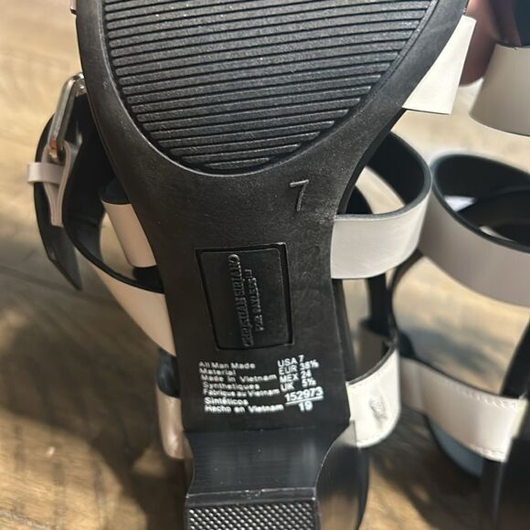 NWOT Christian Siriano strappy heels size 7 - Picture 6 of 14